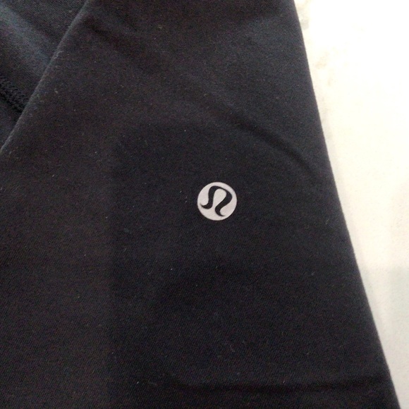 Lululemon Astro Pants, flare leggings, 4 regular, NWOT. - Picture 4 of 8